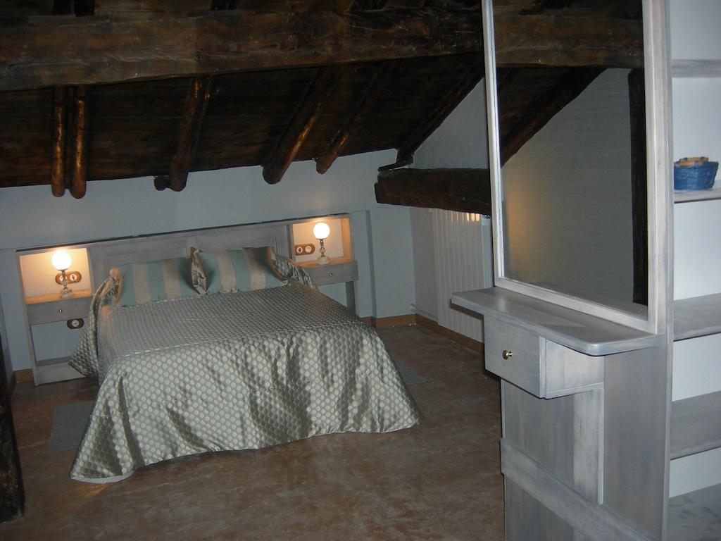 Las Leyendas Del Jabal Jabaloyas Room photo